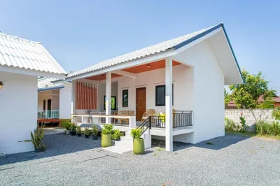Vawa Guesthouse Hotel in zona Wat Wang Dong