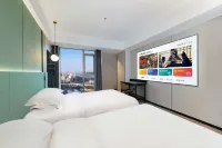 Huasheng Yitang Hotel (Hushan Metro Station, Wuhan University) Отели рядом с достопримечательностью «Central China Normal University Graduate School»