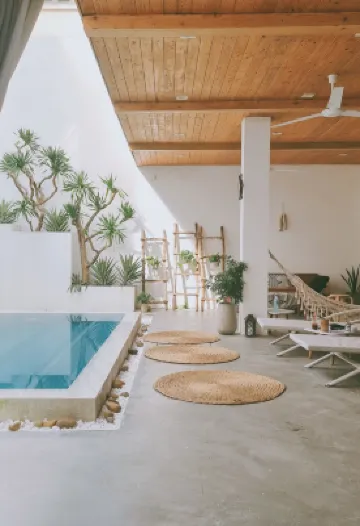 LaDa's House Hotels near Dragon Bridge