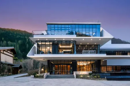 BIOSSOM LAND ZHONGNAN MOUNTAIN VILLGE Отели рядом с достопримечательностью «First Draftage of Zhashui Canyon»