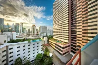 Royal Benja Hotel - Family Friendly Hotel Hotels near Makkasan Station