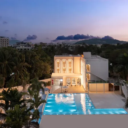 Coconut Resort Hotel