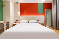 Mangshi Mango Fragrance & Beauty Homestay Hotel - parking
