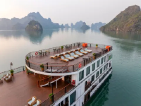 Indochine Grand Lan Ha Bay