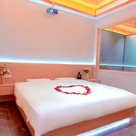 Sishitang Carbonate Hot Spring Hotel, Aksu