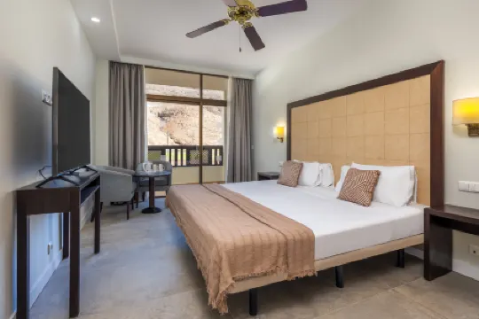 Hotel Livvo Jandía Golf Отели рядом с достопримечательностью «Плайя де Кофете»