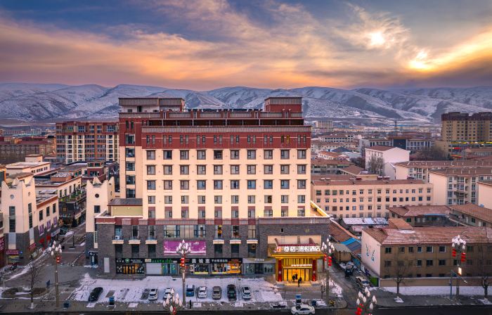 Ngawa County Zunge Zhouyue Hotel