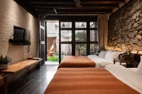 Bujian Shan · Muwa Hideaway T² Hide Bai Healing Courtyard (Dali Renmin Rd Branch)