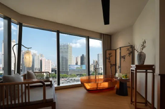 Siji Hotel (IFS Guojin Center Branch, Wuyi Square, Changsha) Отели в г. Чанша