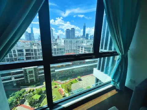 V Residence Suites @ Sunway Velocity by Vivid Stay True Jesus Church Kuala Lumpur周辺のホテル