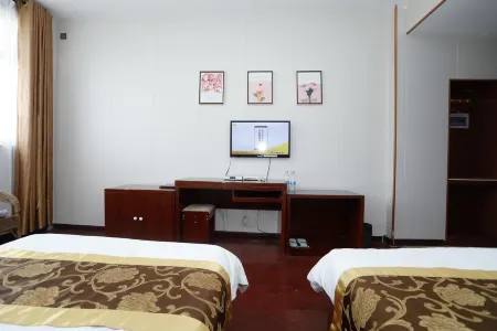 Minle Tianyu Business Hotel Отели рядом с достопримечательностью «Minle Ancient City»
