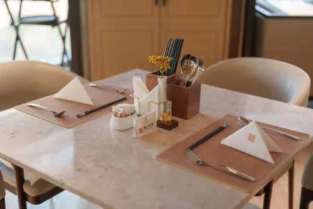 Global GINLAN JIA Yiwu,Zhejiang- Near International Trade City