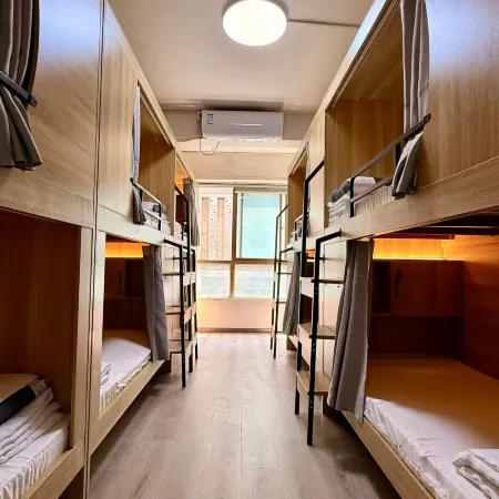 Lihao Female Only Hostel (Jiedaokou Subway Station)