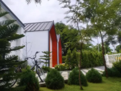 Baantonlom suvarnabhumi Hotels near Wat King Kaeo