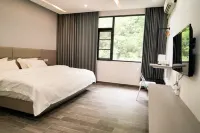 校園鄰舍民宿（堯山景區電子科大店） 鄰近廣西重點學科思想政治教育學科桂林電子科技大學的酒店