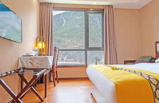 稻城亞丁藏緣酒店