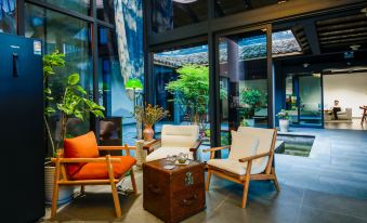 Lanwu X-Space Guesthouse (Huangshan Xixinan Ancient Village Branch)