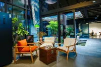 Lanwu X-Space Guesthouse (Huangshan Xixinan Ancient Village Branch) Hotel a North High Speed Railway Station