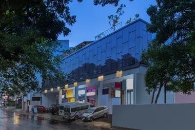Hotel Neo Dipatiukur Hotel dekat Jl. Cihampelas