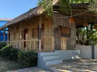 Kulibangbang Beach Resort - Parvekkeita