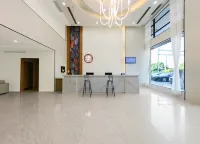 Manzhou Hotel (Zhongyuan)