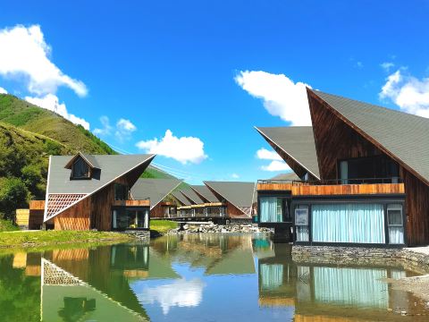 PARADISE NAMKHA RESORT HOTEL