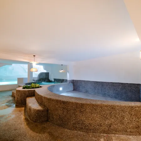 Libo Sanyu Nanting · La Mere Ancienne · Designer Private Hot Spring Resort Villa (Ancient Town)