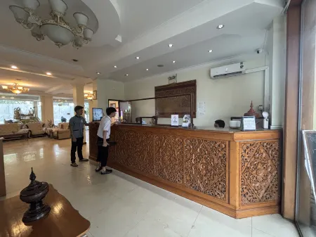 Royal Golden View Hotel Отели в г. Dagon Myothit