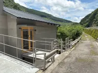 SEN.RETREAT TAKIJIRI