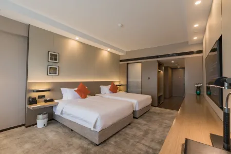 Bejing Bin An Si Hotel Отели рядом с достопримечательностью «Eiffel Tower»