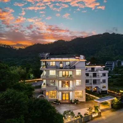 Tiantai Xianren Valley Modern Scenic View Luxury Homestay (Tiantai Grand Waterfall Branch) โรงแรมใกล้จุดชมวิวภูเขาเทียนไต่