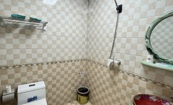 Ganyu Huatian Theme Hotel