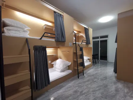 Jinyun Youth Inn (Qingfu International Plaza) Отели рядом с достопримечательностью «Chongqing Jiaotong University Shuangfu Campus»