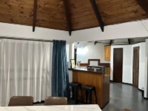 純凈汽車旅館&民宿 羅托魯瓦酒店