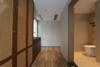 Floral Hotel·Yuedi Hotel (Tonglu OMG Heartbeat Paradise Branch)