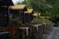黃果樹聽石·觀瀾民宿 石頭寨附近的飯店