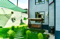 Lijia Homestay (Yining Bayandai) Hotels near Hoshino Campground