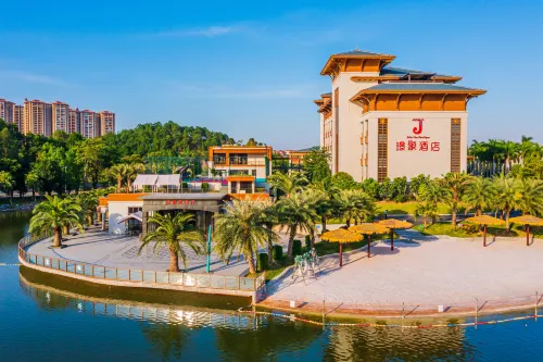 Yulin Jolie Vue Bontique Hotel（Kra Bay and Garden Expo Garden）