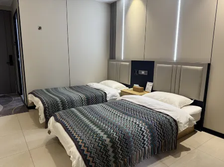 Zhangjiachuan Guanshan Yun Homestay Отели в г. Чжанцзячуань