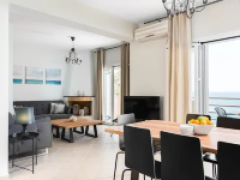 Glyfa Beach Villas Hotels in Mparmpati