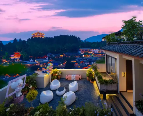 Wanyu · Qingxu | SEADESIGNER · VIEW Designer Meisu Hotel (Shiping Ancient City Branch)