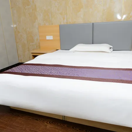 Wancheng Hotel (Jindu Department Store)