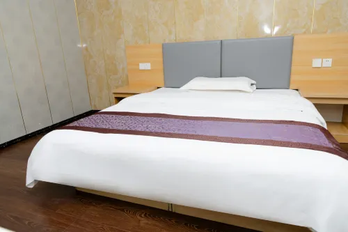 Wancheng Hotel (Jindu Department Store)