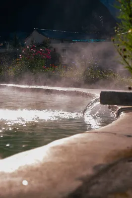 樹上有云山野溫泉美宿 康定住宿飯店