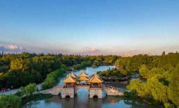 Yangzhou Dongguan Street Skinny West Lake Road Light Residence Hotel