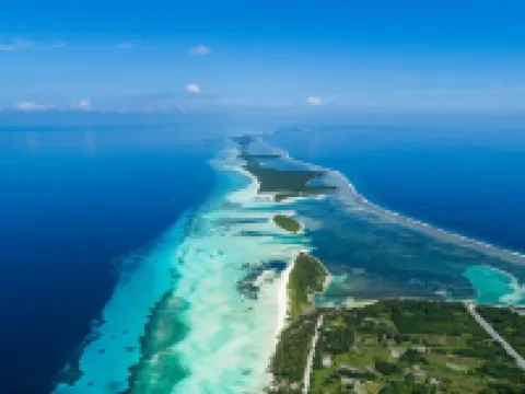 Long Beach Laamu Hotels in Gan