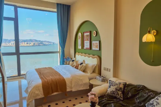 Suyuhai Loft Scenic Apartment (Weihai Railway Station Hanlefang) Отели в г. 