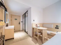 Hi Inn (Nanyang Central Hospital, Mogan Wuyue Plaza Branch) - โรแมนติก