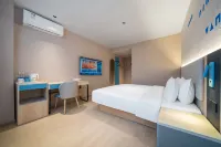 Home Inn (Anji Commercial and Trade Plaza Dipu Middle Road)