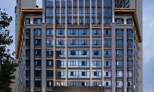 Atour Hotel Renhuai Platinum City Yuye South Road